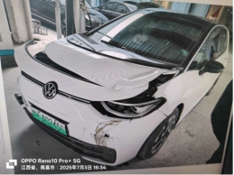 一台修复后的整车、大众ID3