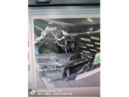 一台4S修复后的整车，荣威