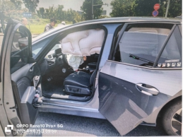 一台4S店修复后整车、大众ID.3