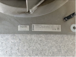 一台受损的高压空芯电抗器（铝制）、逆变器风扇8个