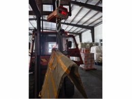 一批受损的废铁5吨、废铜0.2吨