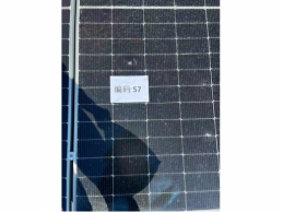 一批受损的晶科光伏板580w双面双玻76块