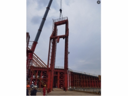 一批装船机前大梁44.927吨