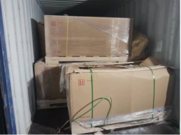 一批受损的聚对苯二甲酸乙二醇酯薄膜3900米