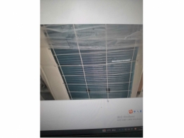 一批受损的机房特种设备空调2台