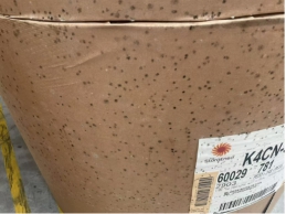 一批外包装霉变受损的食品淋膜纸21.414吨