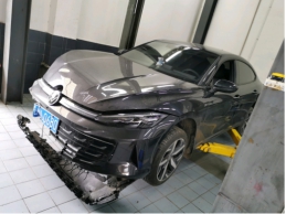 一台4S店修复后整车、大众