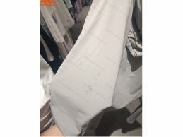 一批受损的衣服、鞋子61件