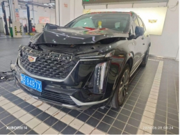 一台4S店修复后商品车凯迪拉克